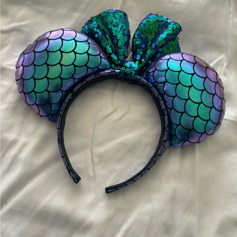 DIY Ariel Inspired Minnie Mouse Ears - Picture 2 of 3